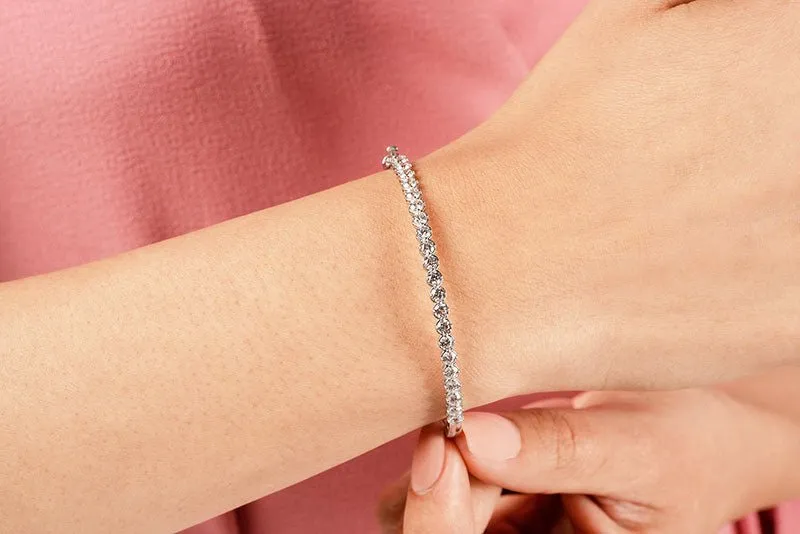 Divinely Dazzling Bangle Diamond Bracelet with 2.31 ct.(finished) 3mm