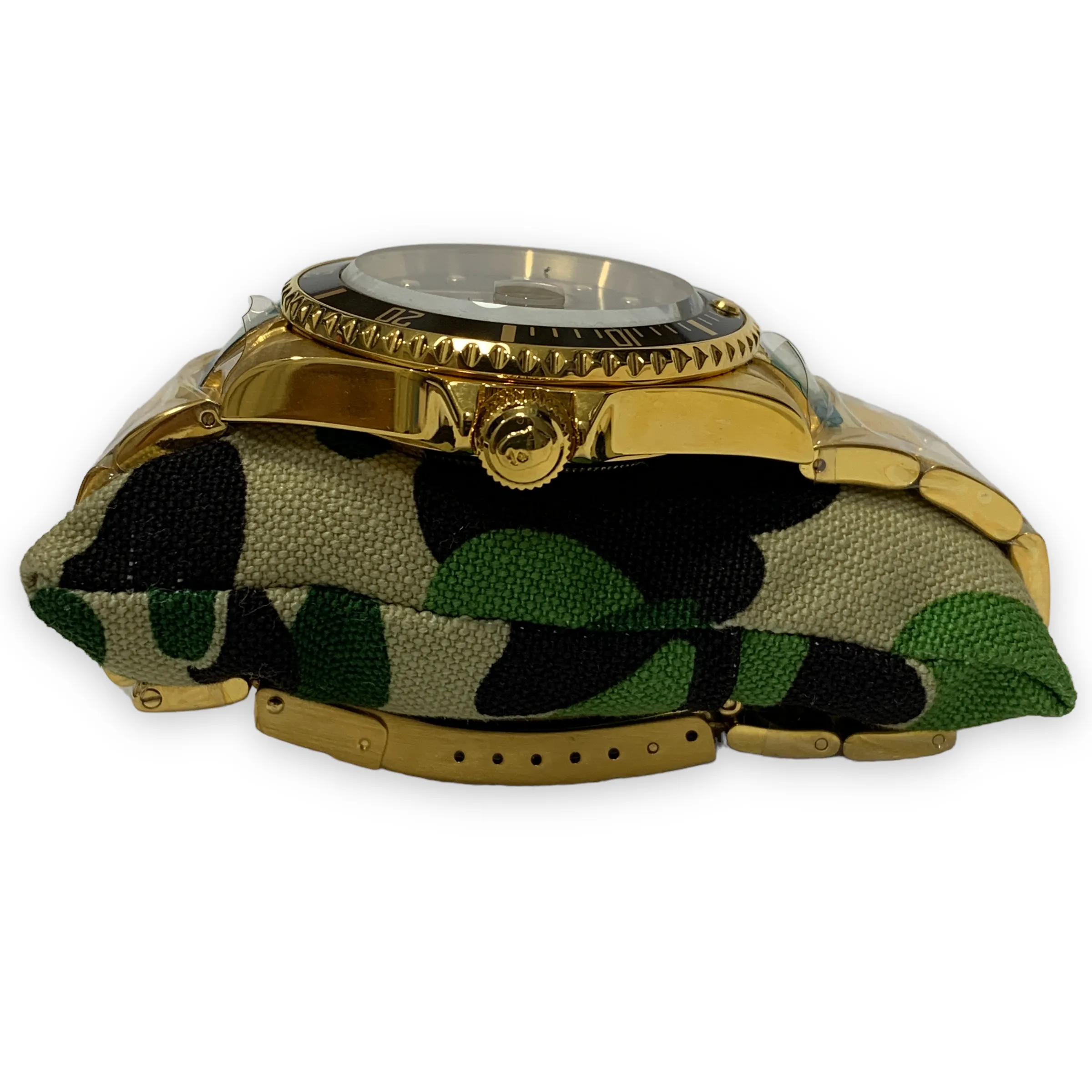 DS! A Bathing Ape Bape Type 1 Bapex 'Sarumariner' Watch Gold