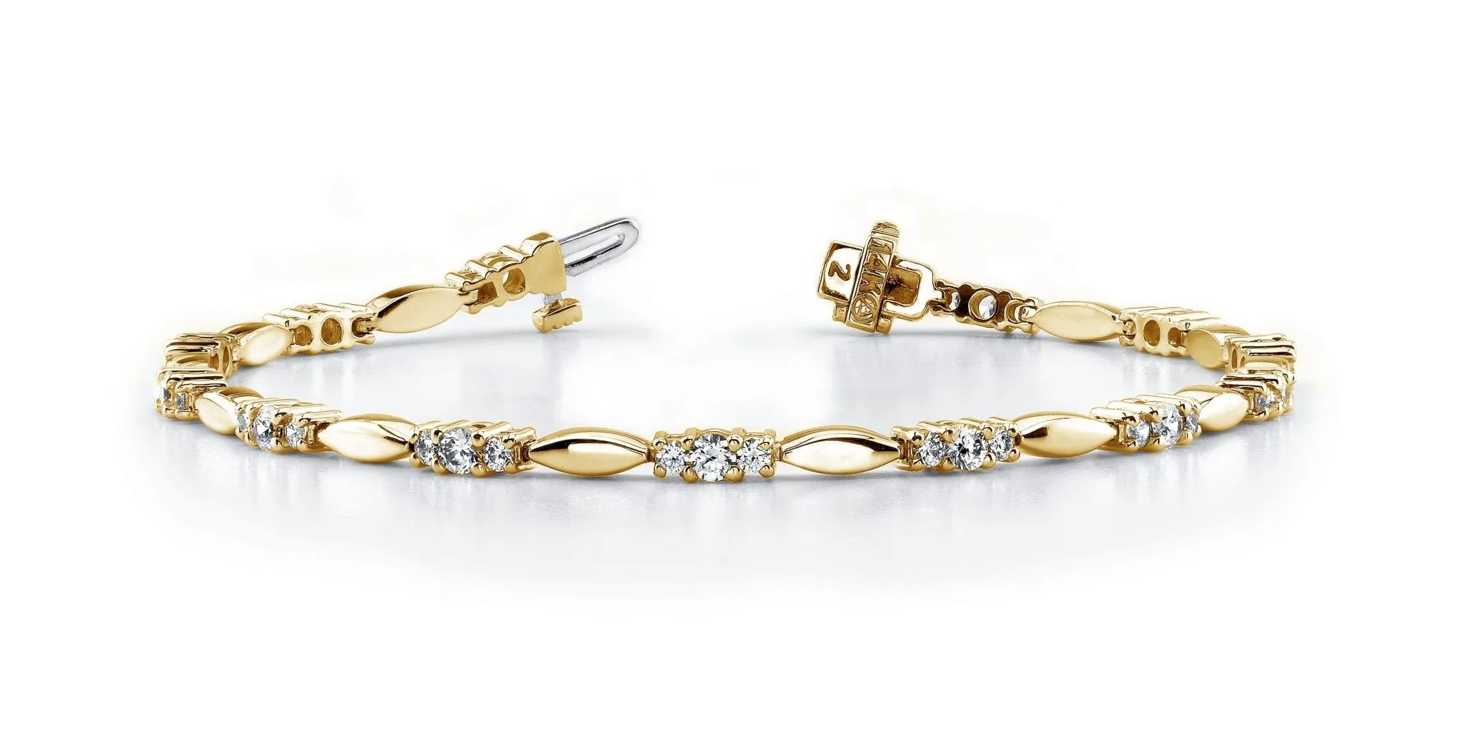 Elliptical Link Diamond Bracelet with 3.08 ct.(finished) 2.5mm, 3.5mm