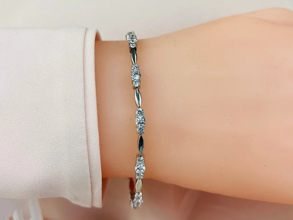Elliptical Link Diamond Bracelet with 3.08 ct.(finished) 2.5mm, 3.5mm
