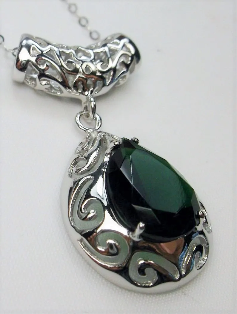 Emerald Pendant Necklace, Victorian Jewelry P28