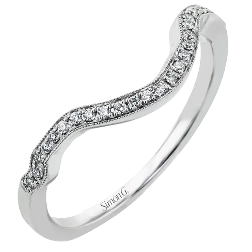 Engagement Ring in 18k Gold with Diamonds
