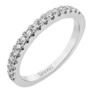 Engagement Ring in 18k Gold with Diamonds