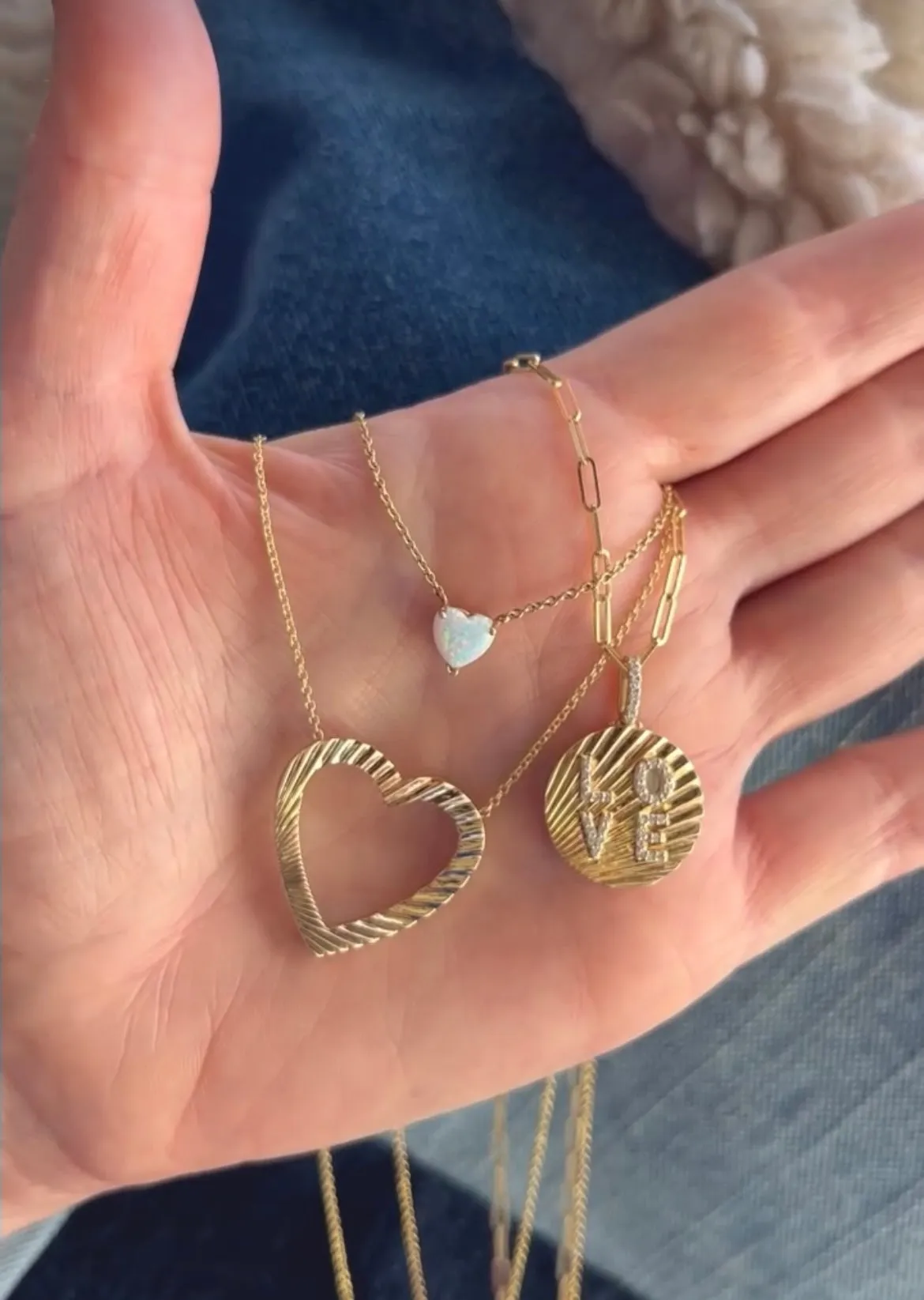 Fiona Fluted Open Heart Necklace: 14K Yellow Gold