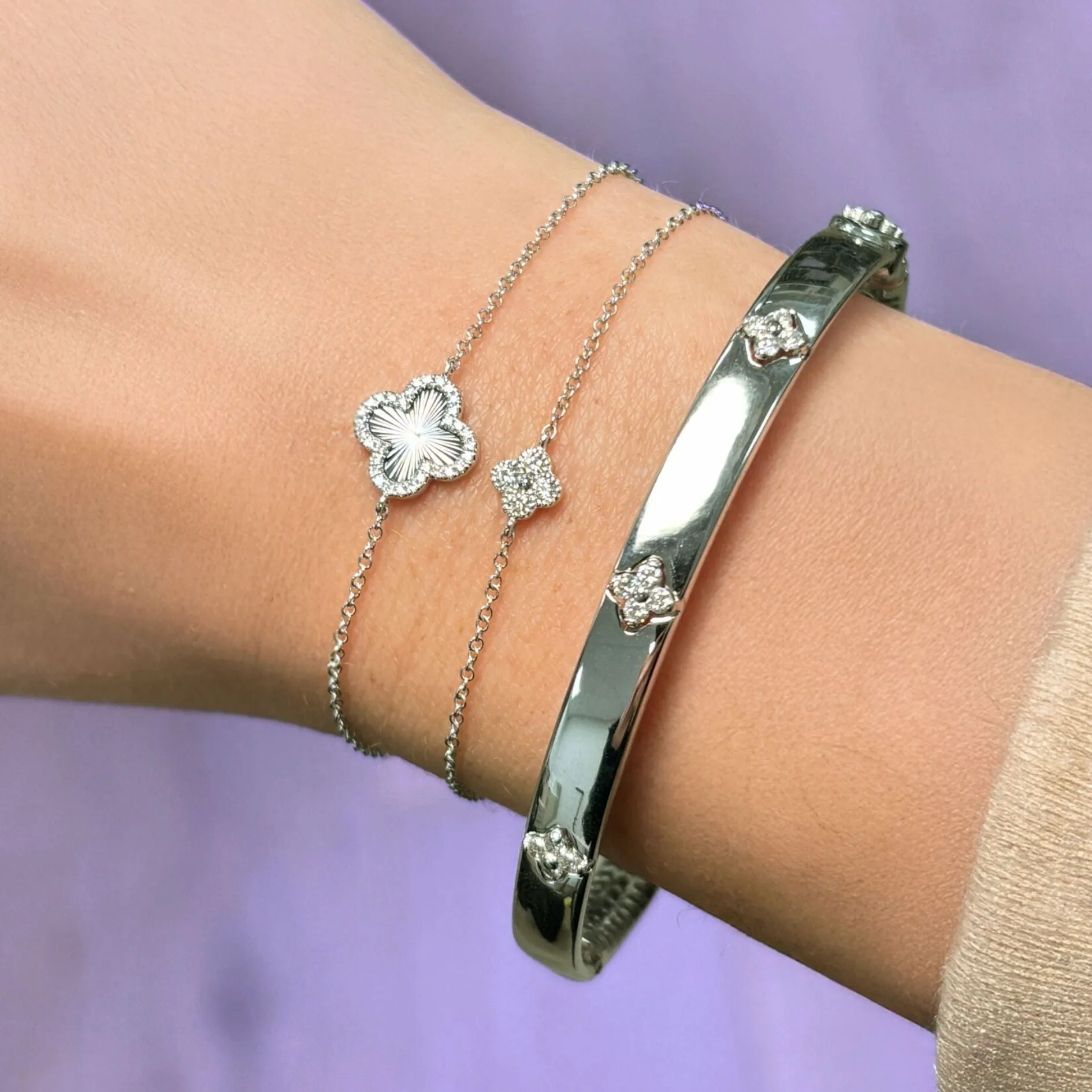 Fluted Gold Diamond Halo Clover Bracelet