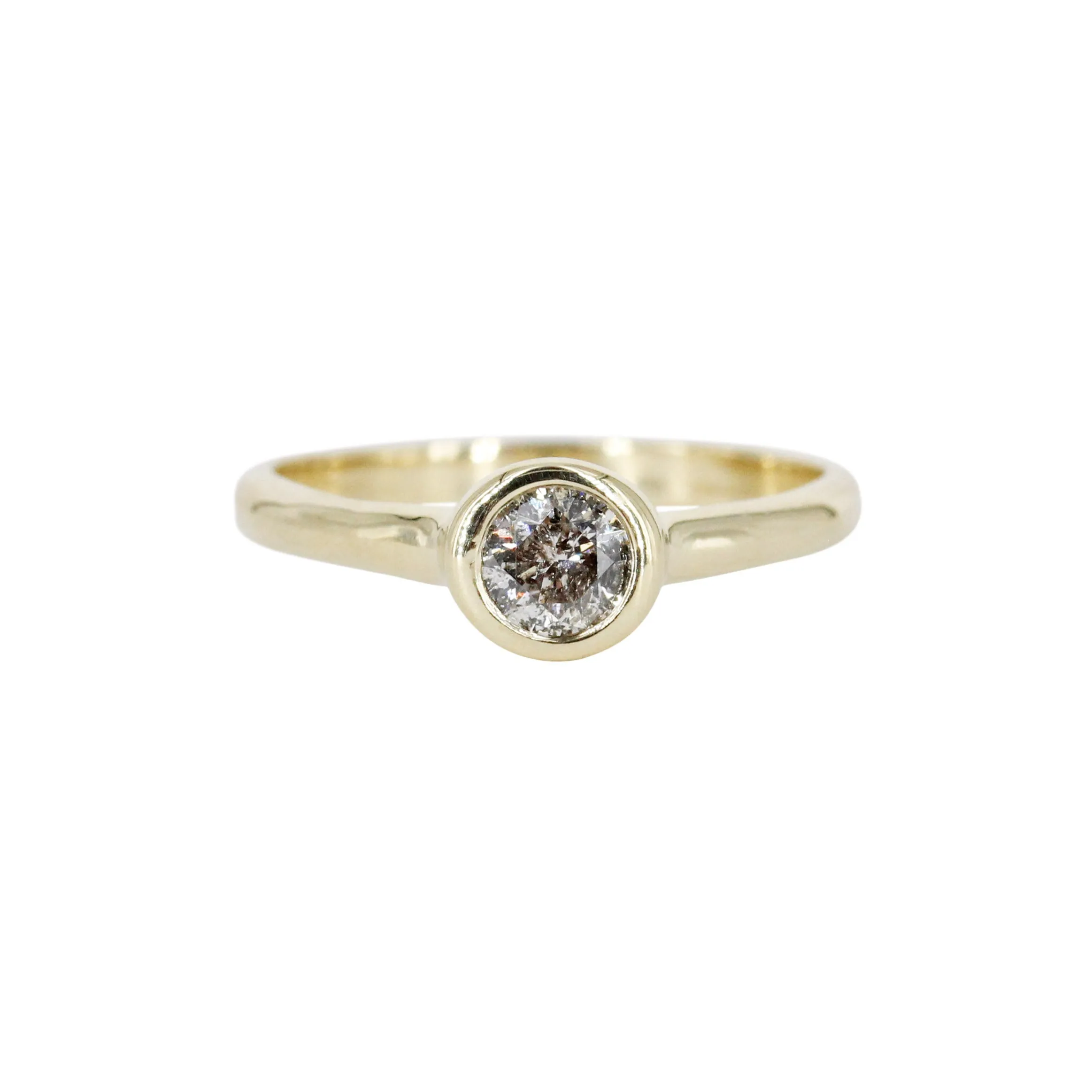 Hera Solitaire Ring