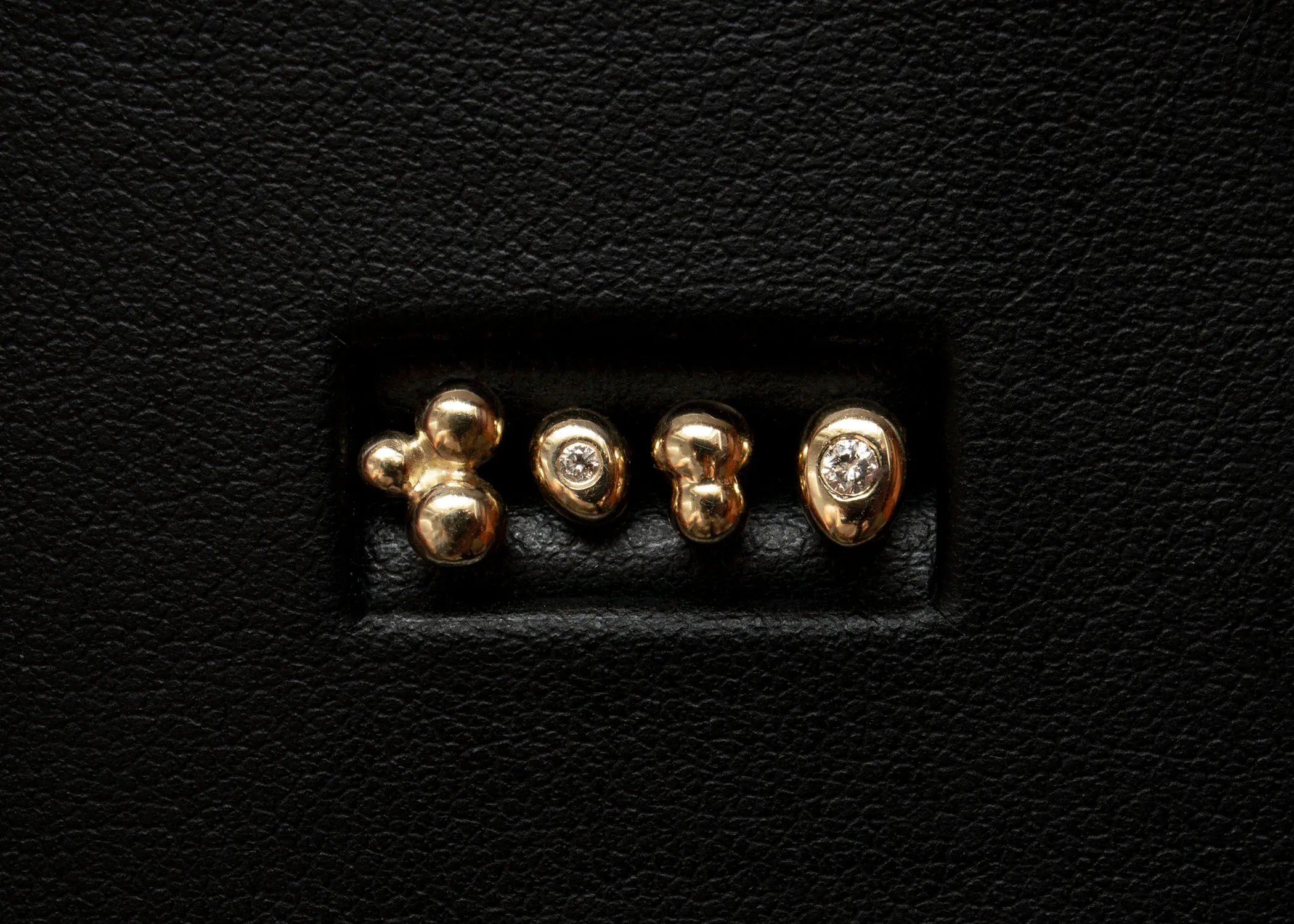 In Stock | Grey Diamond Mini Pebble Studs