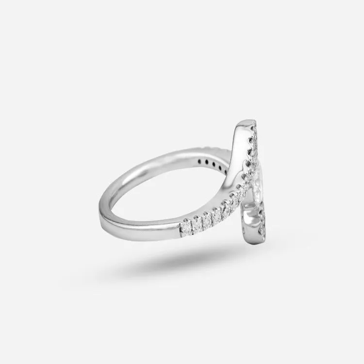 Jolie Round Cut Engagement Ring
