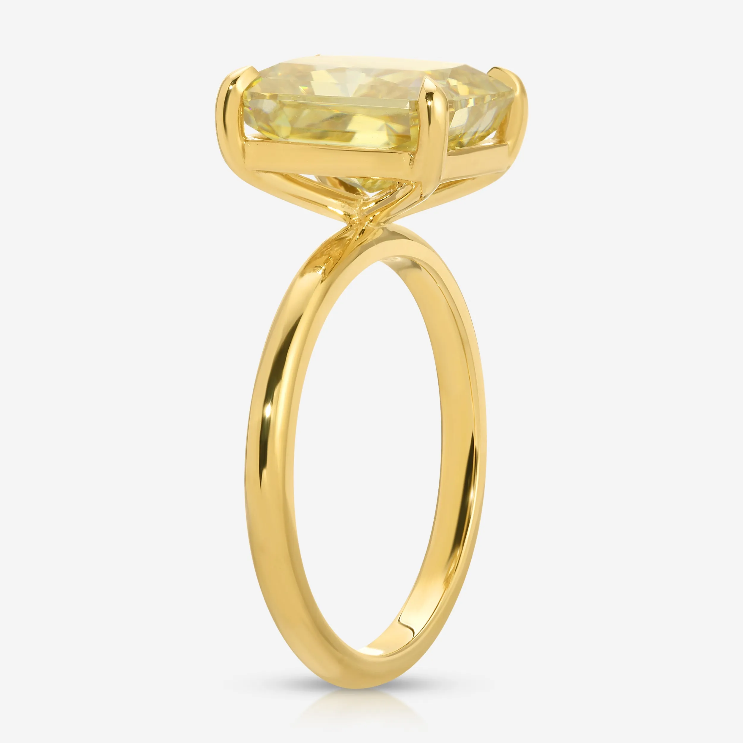 Kate Flush (4.8ct) Canary Radiant Moissanite Engagement Ring