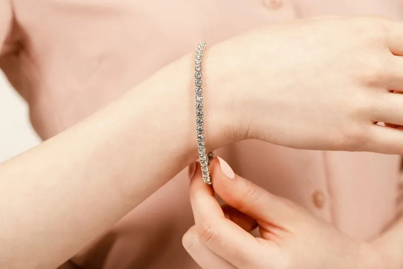 Lotus Flower Lab-Grown Diamond Tennis Bracelet with 2.42 ct.(finished) 2.25mm