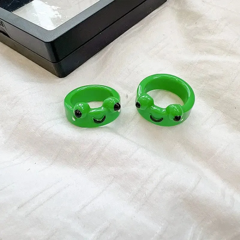 Matching Frog Couple Rings for a Cute Connection