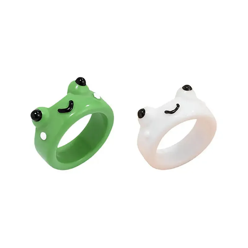 Matching Frog Couple Rings for a Cute Connection