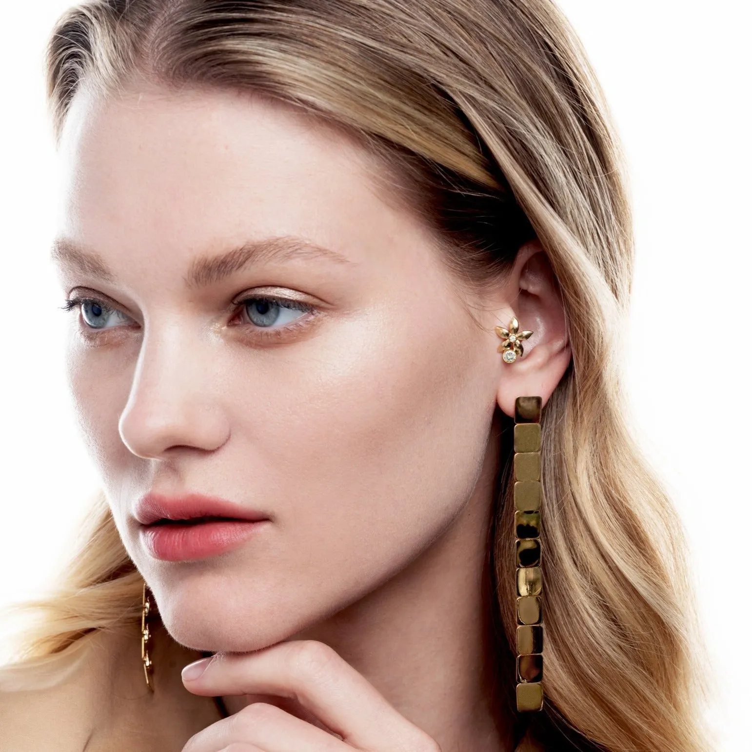 Mini Diamond Bloom Studs Y-D