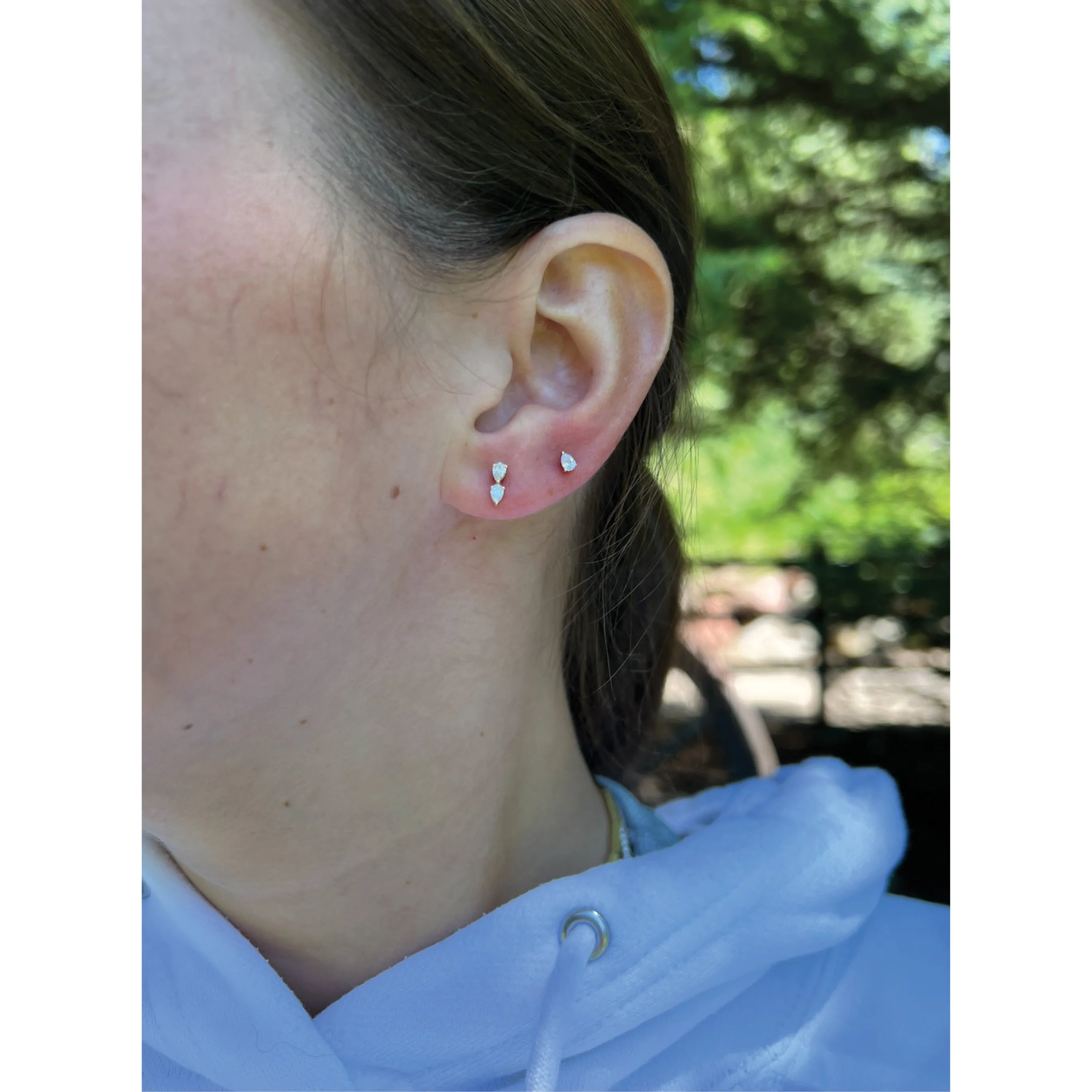 Mini Pear Diamond Stud
