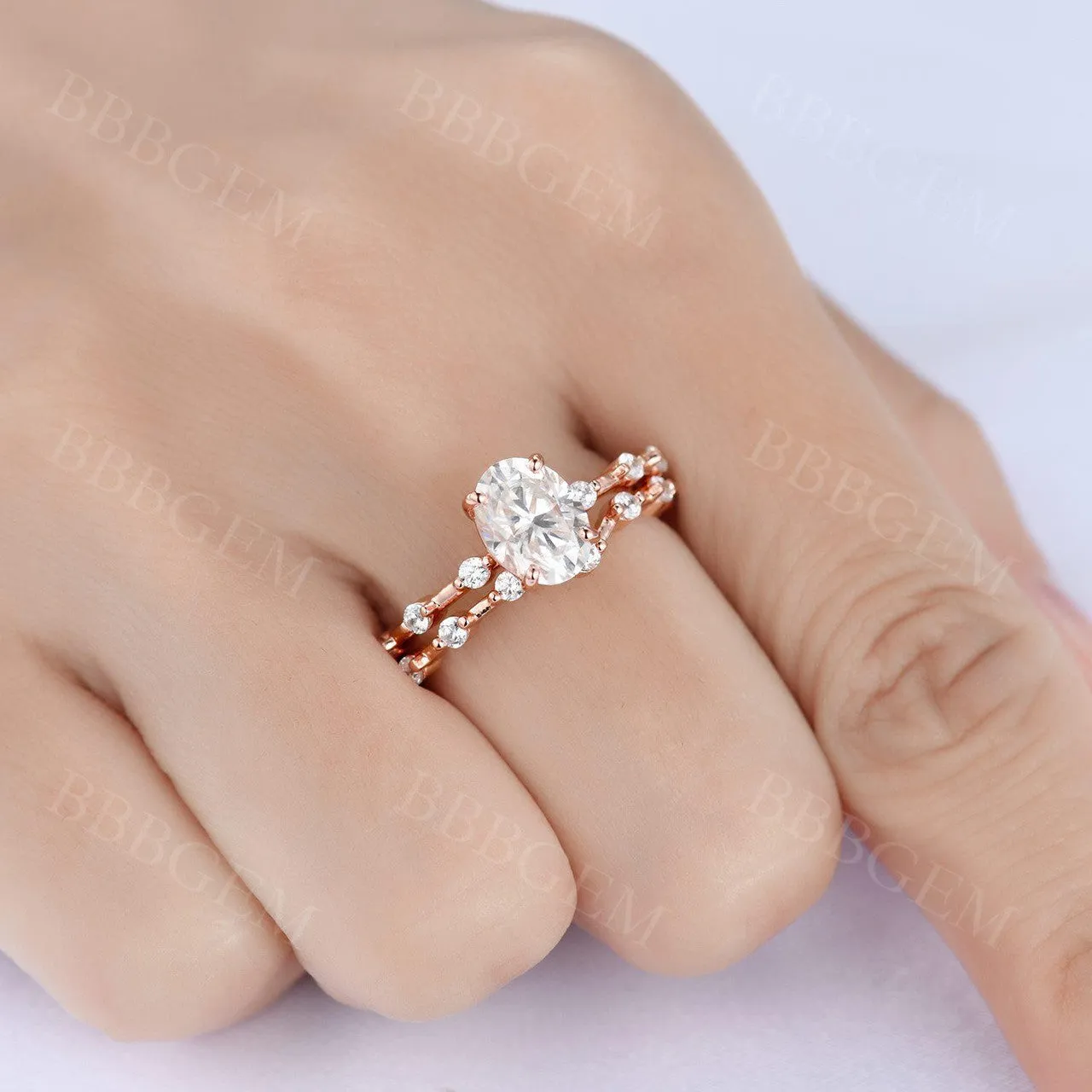 Moissanite Bridal Set 1.5CT Oval Cut Moissanite Engagement Ring Curved Wedding Band