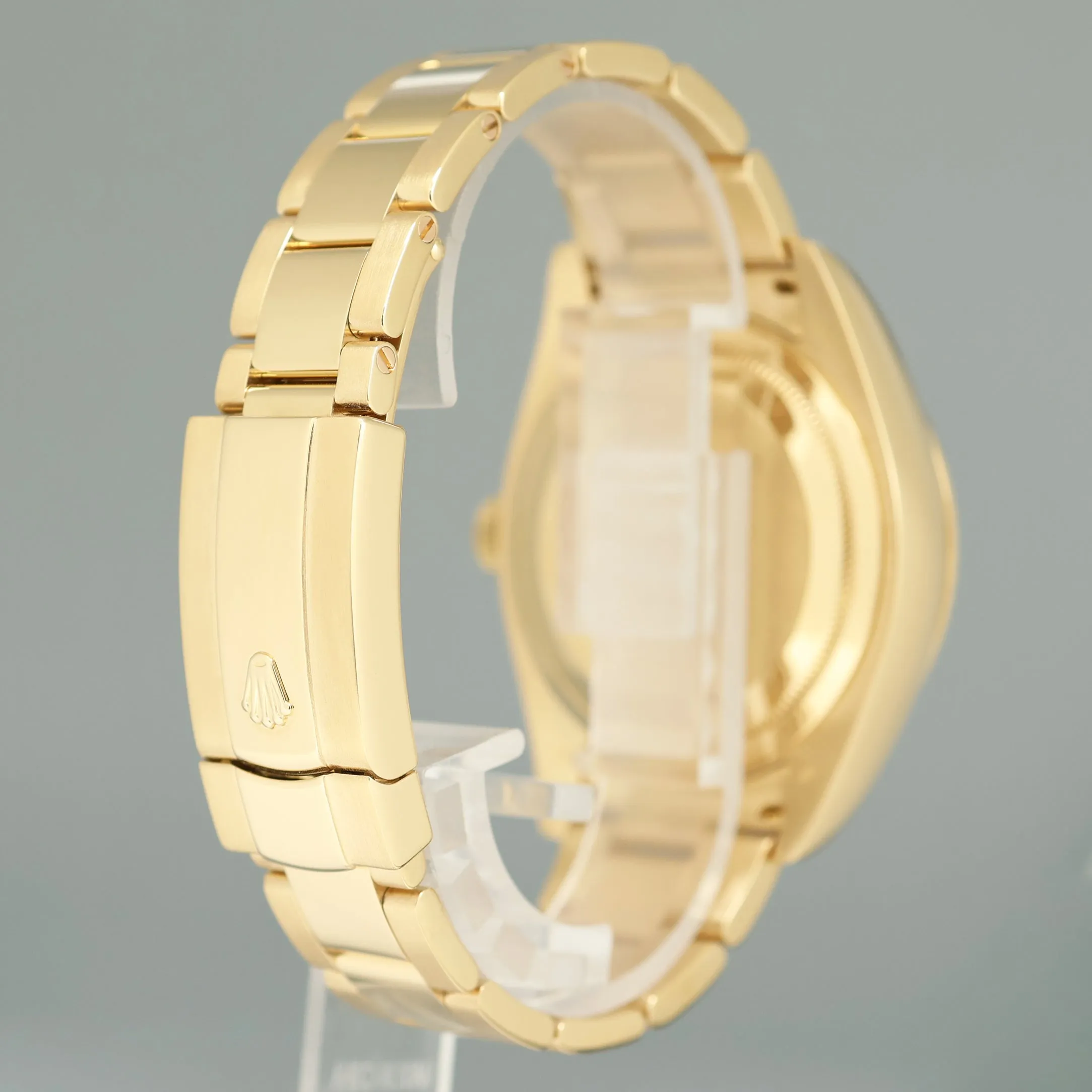 PAPERS MINT Rolex Sky-Dweller Yellow Gold Champagne Arabic 326938 Watch Box