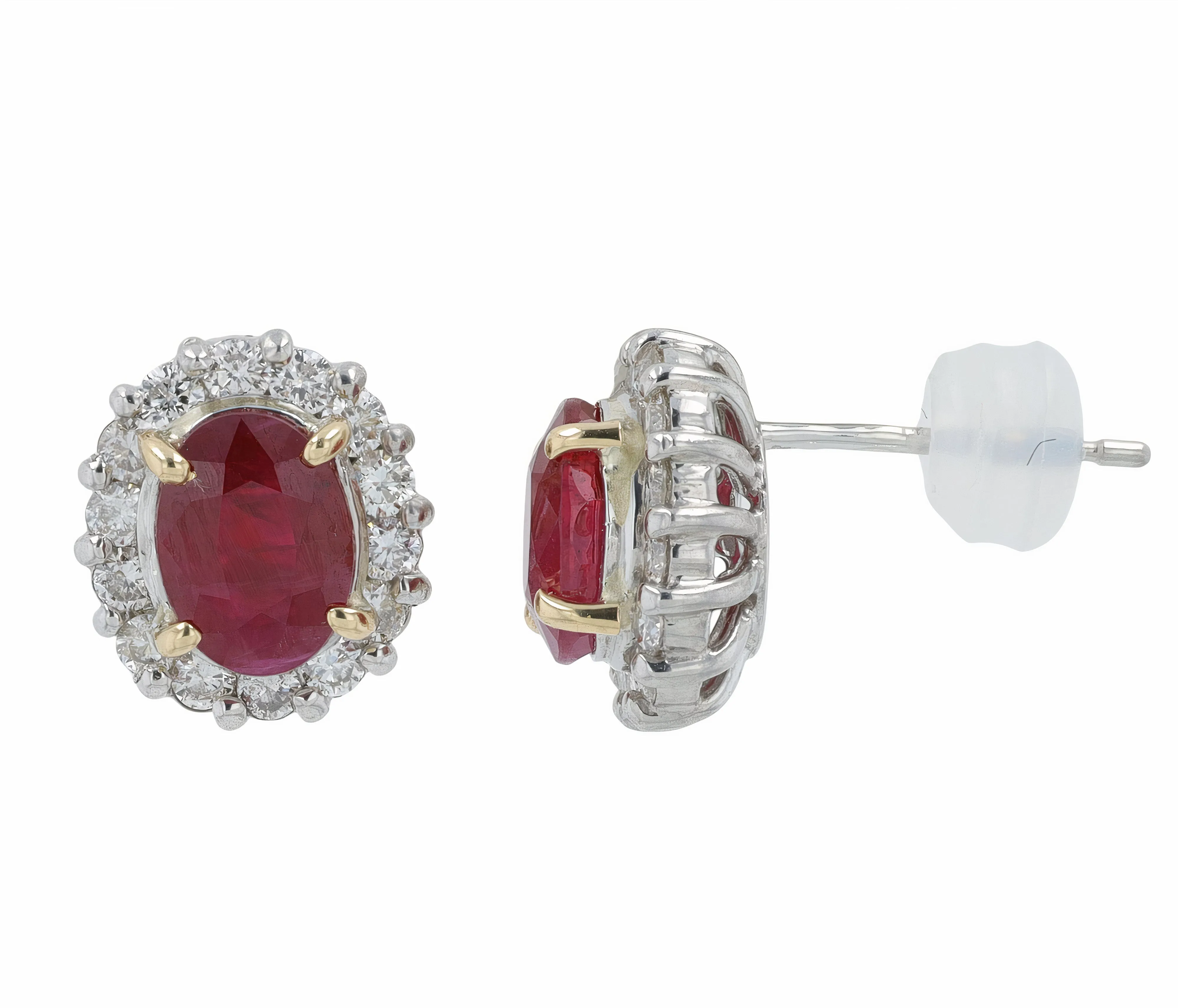 PT900 Myanmar Ruby Halo Oval Studs<p><strong>JGSI Available</p></strong>