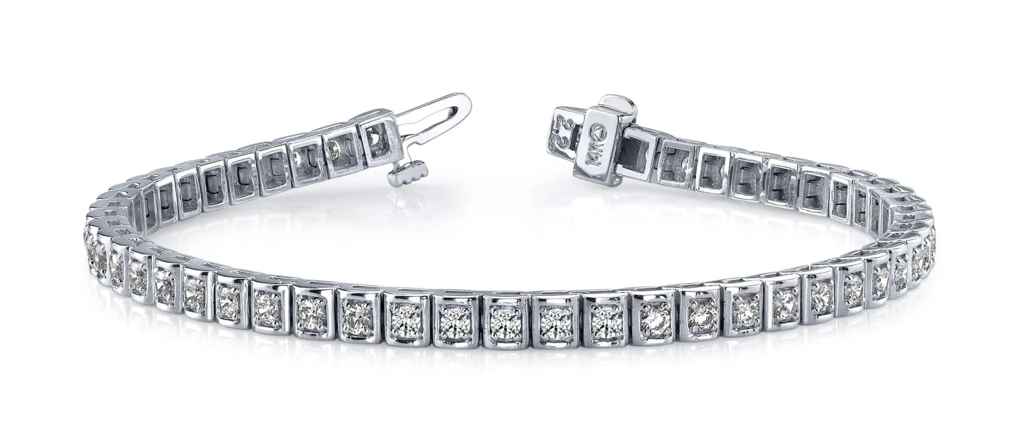 Shadow Box Lab-Grown Diamond Bracelet with 2.09 ct.(finished) 2.25mm