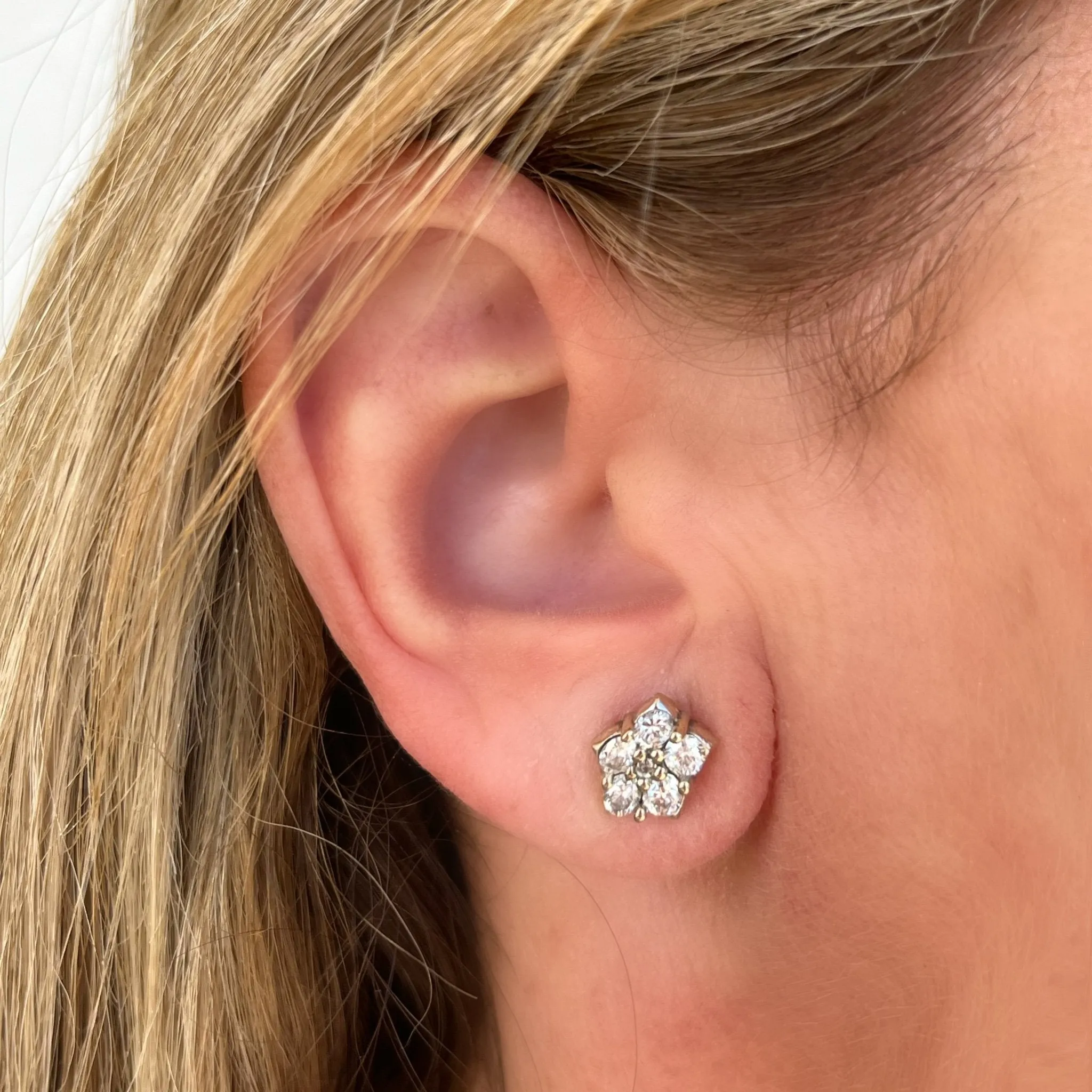 Star Stud Earrings | Diamonds | 18K Gold