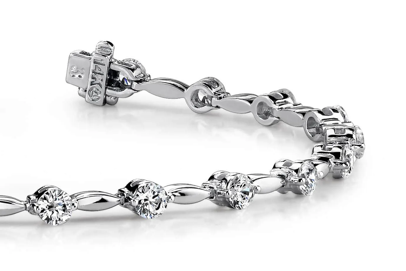 Teardrop Link Lab-Grown Diamond Bracelet with 3.00 ct.(finished) 3.4mm