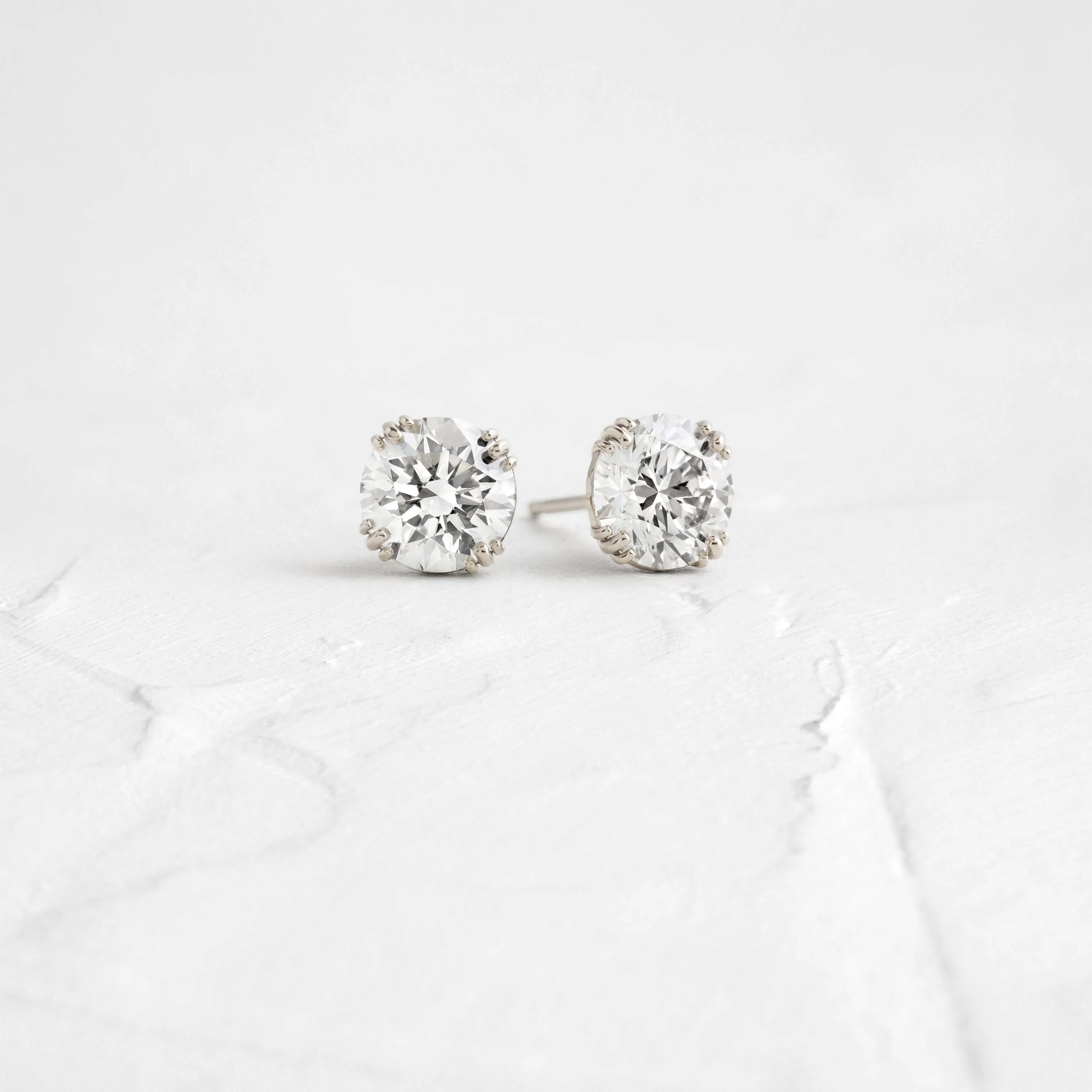 Threaded Studs, Round Cut
