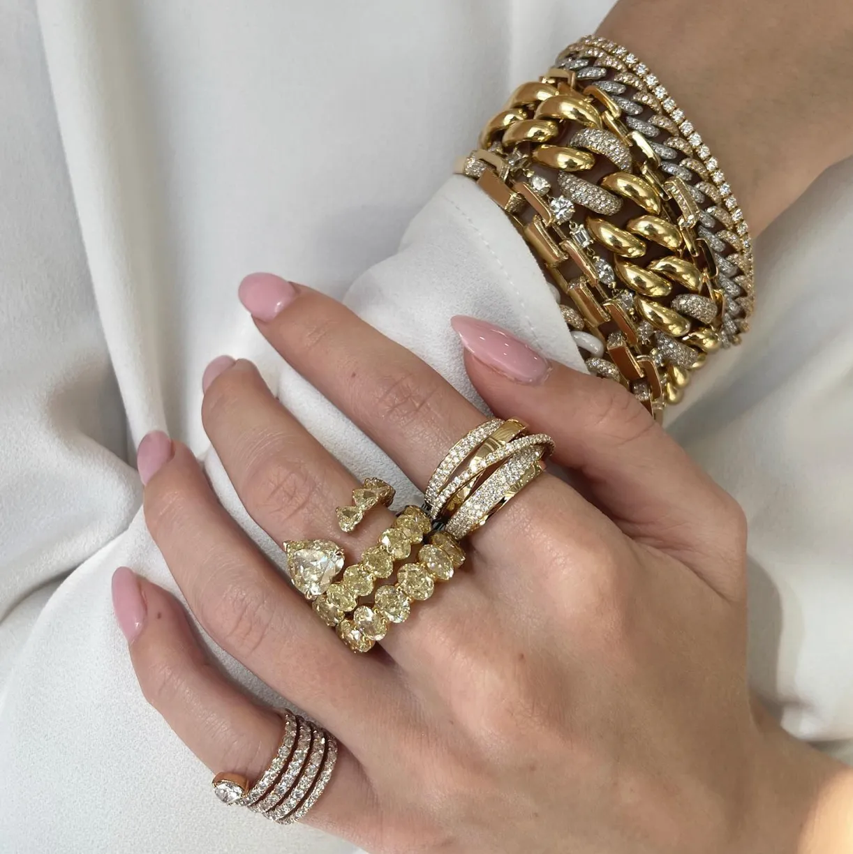 Two-Tone Medium Pave Diamond Link Bracelet
