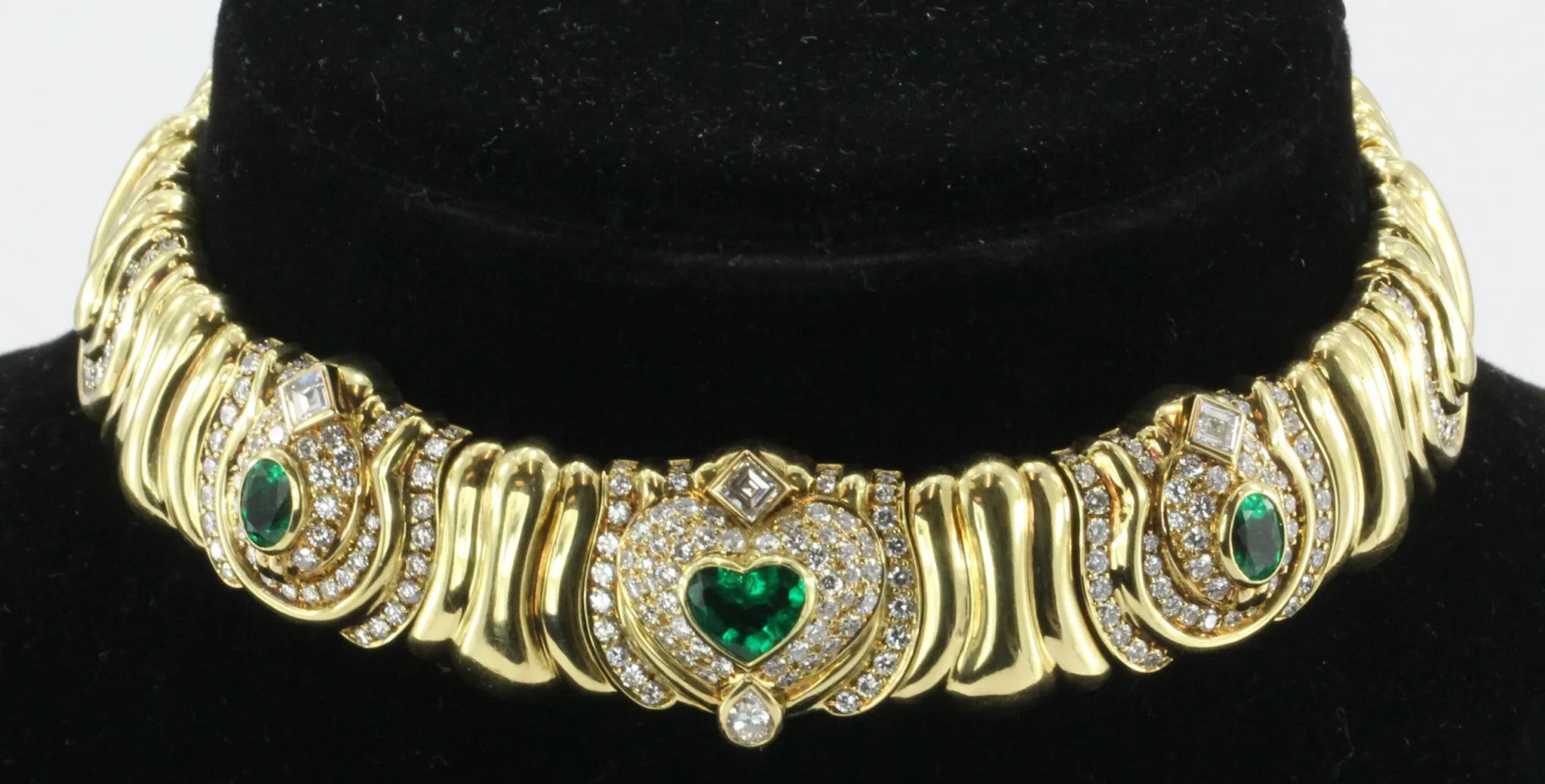 Vintage 18K Gold Emerald 4 CTW & Diamond 6.6 CTW Chunky Italian Collar Necklace