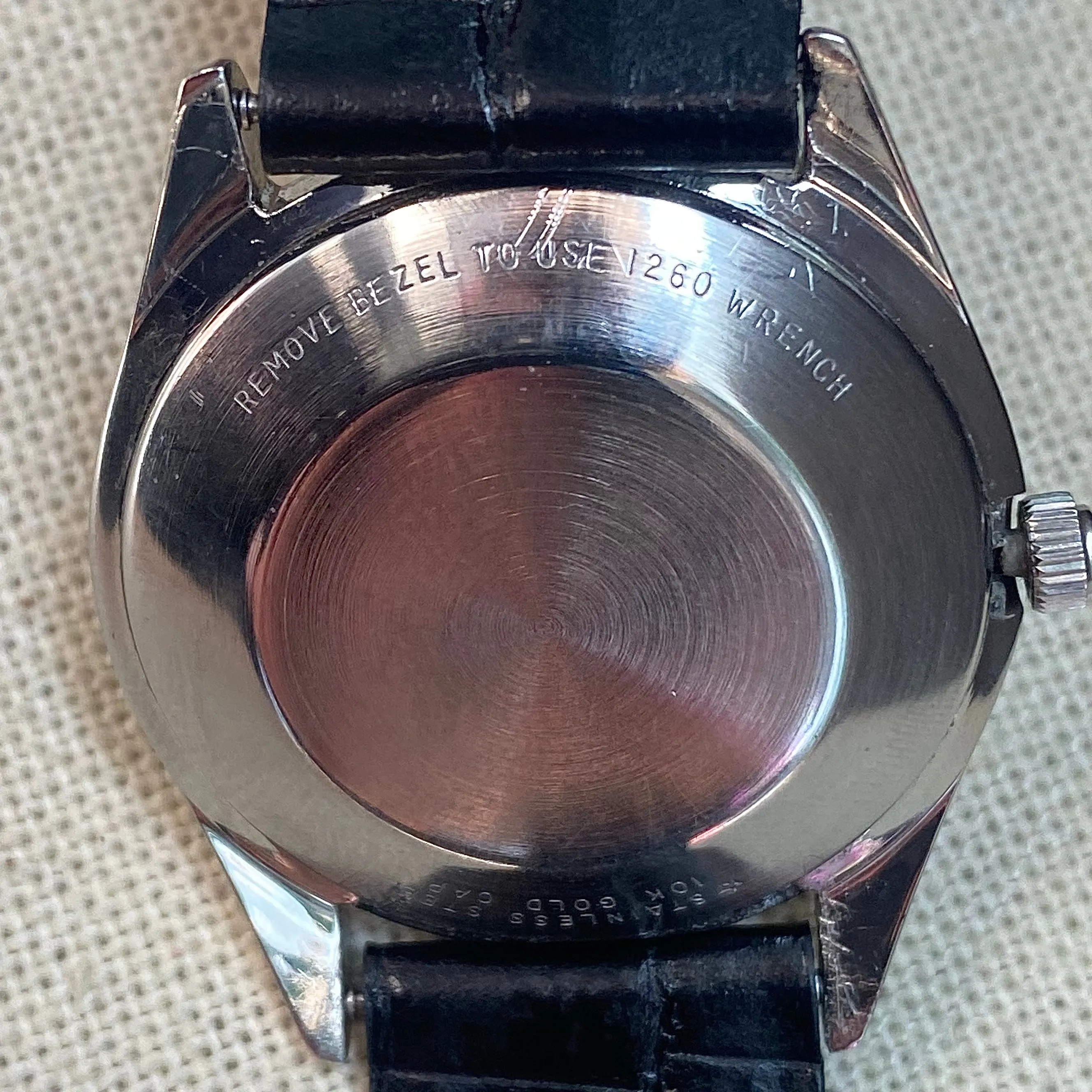 Vintage WITTNAUER Automatic Watch 17 Jewels D11KAS-1 Day/Date Wristwatch 10K Gold Cap