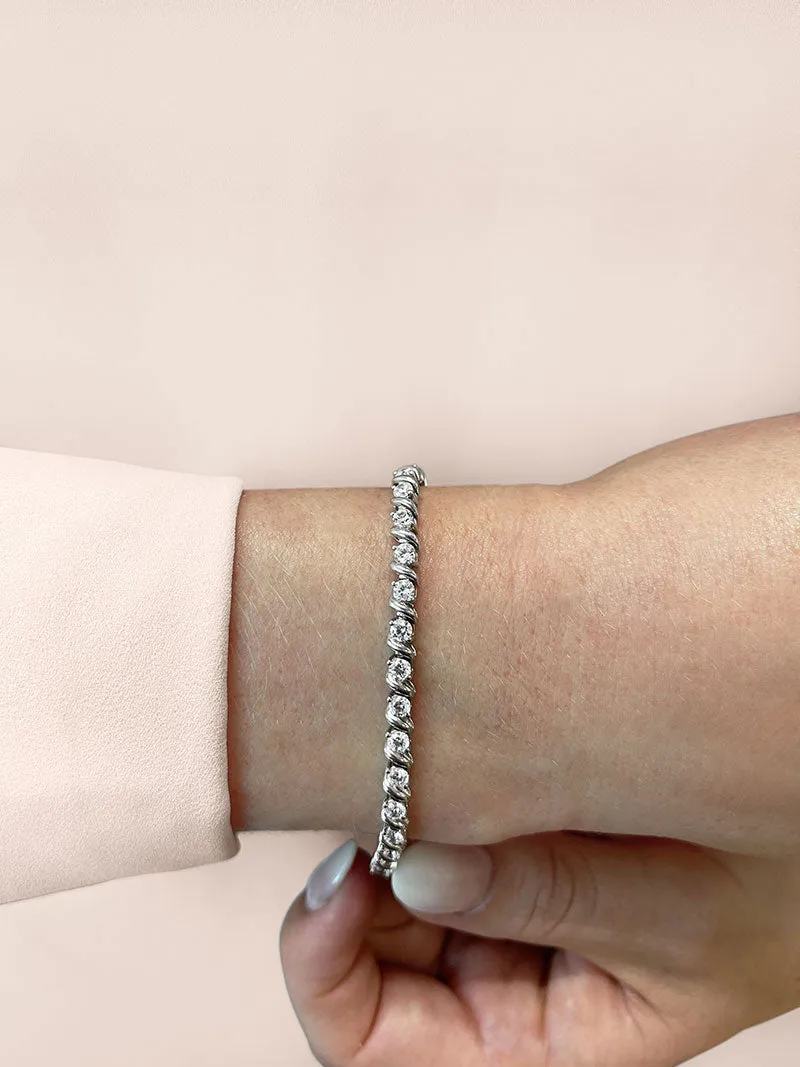 Wavy Hood Link Lab-Grown Diamond Tennis Bracelet with 1.98 ct.(finished) 2.25mm