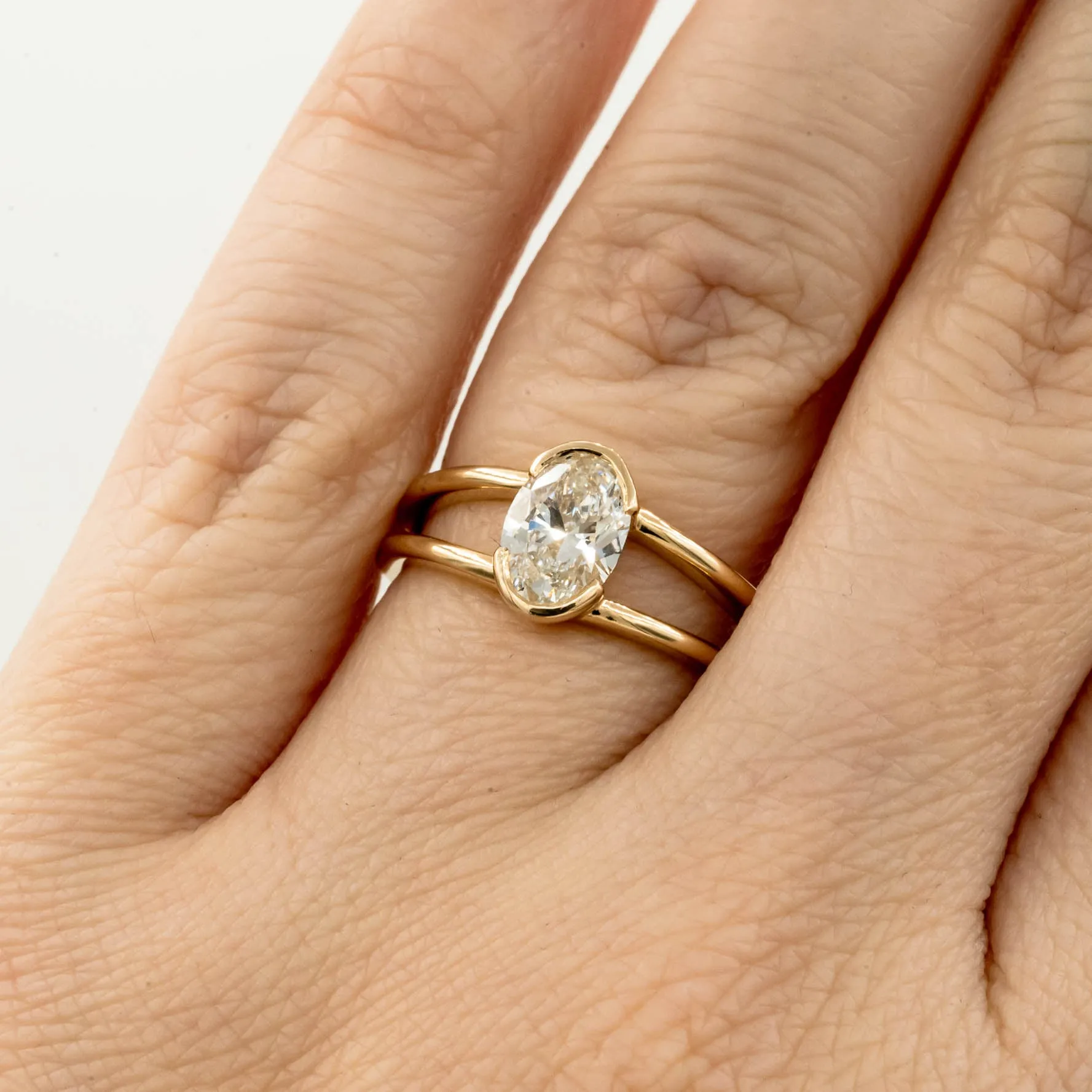 Willow Engagement Ring | 1.01ct Oval Lab-Grown Diamond | 14k Yellow Gold