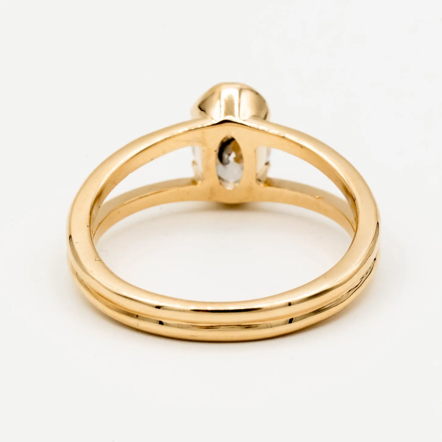 Willow Engagement Ring | 1.01ct Oval Lab-Grown Diamond | 14k Yellow Gold