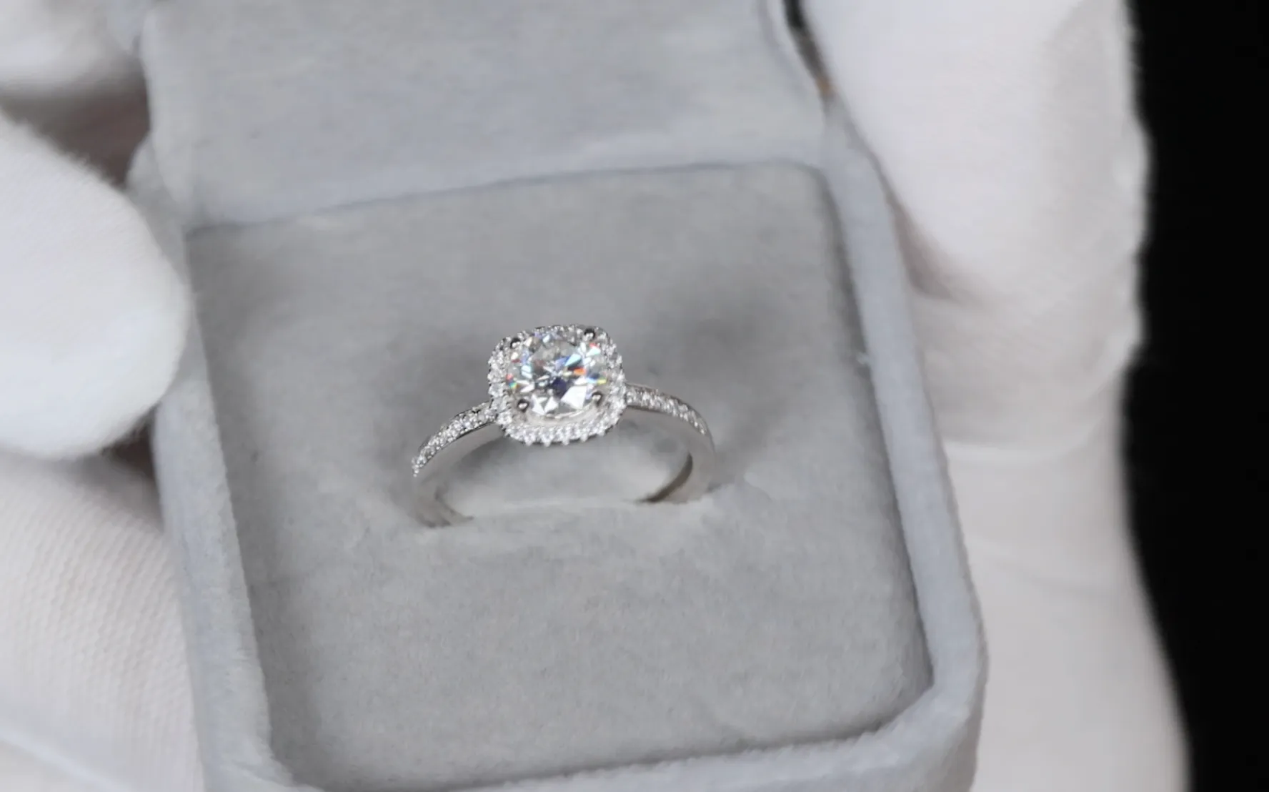 Womens Moissanite Diamond Engagement Ring | Moissanite Engagement Rings