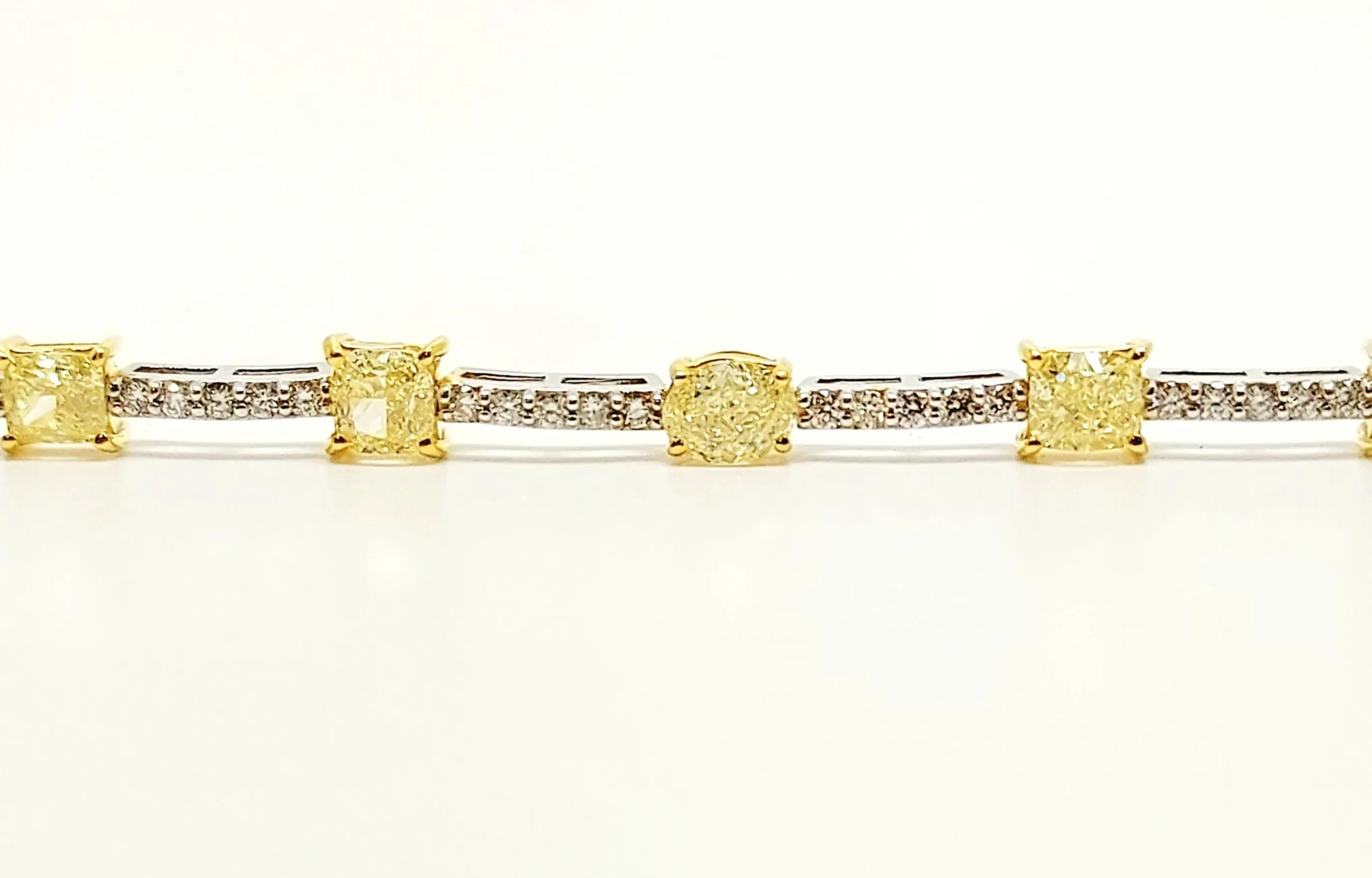 YELLOW AND WHITE DIAMOND HOT-CAKE BRACELET